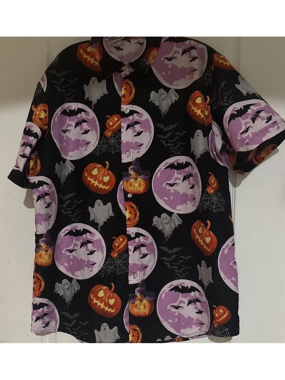 Men’s SSLR Collection Halloween Dress Shirt, Length 31”, Chest 44”,  Sz Large
